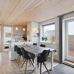 Holiday home Gisl - 400m From The Sea By Interhome