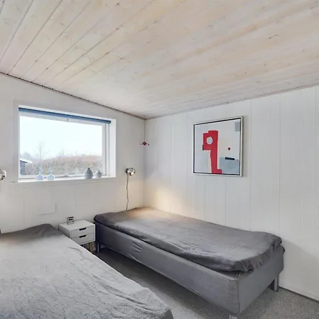 Gisl - 400m From The Sea By Interhome בית נופש בוגנזה