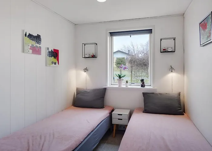 Gisl - 400m From The Sea By Interhome