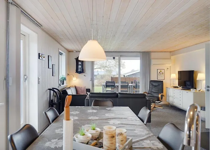 Gisl - 400m From The Sea By Interhome Casa vacanze